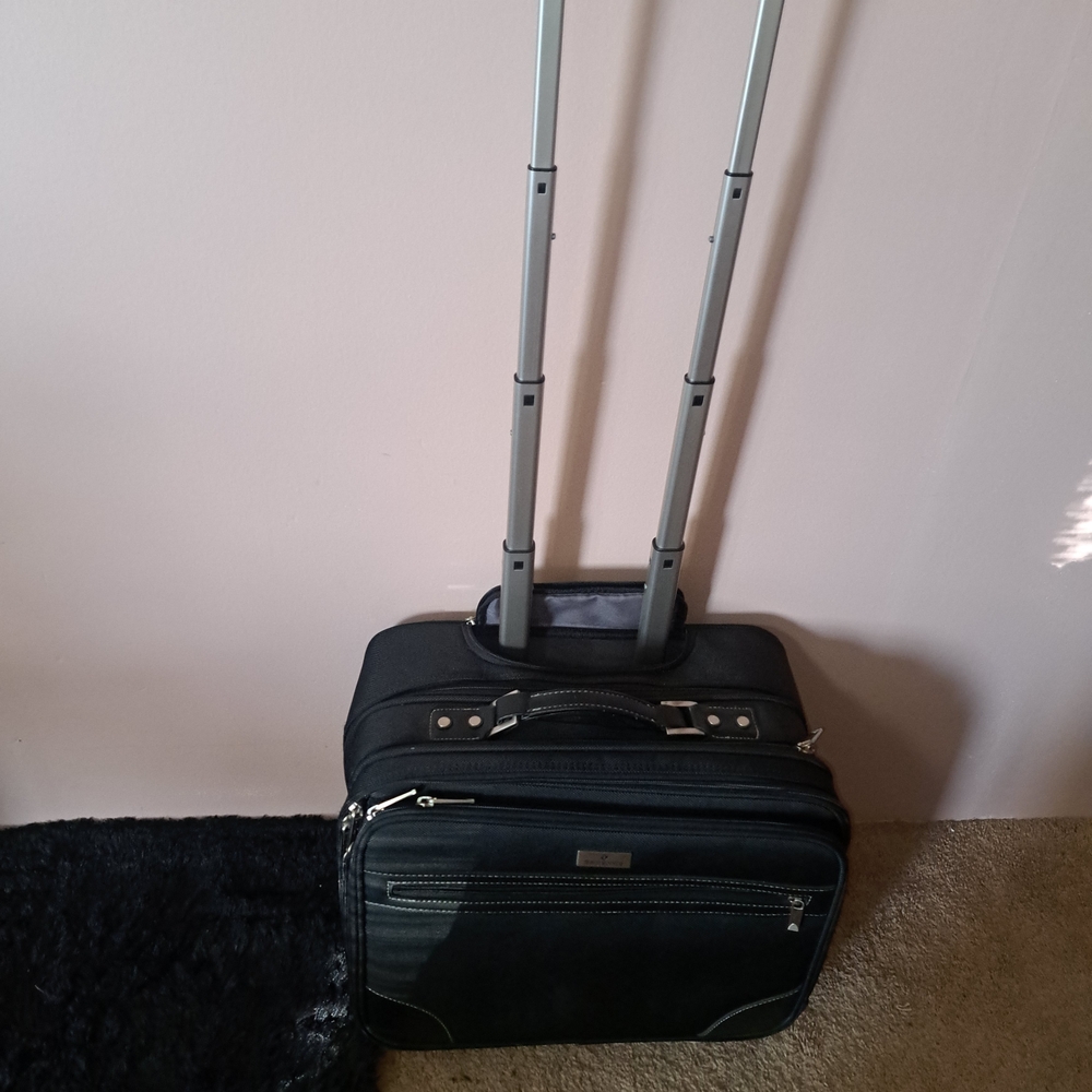 Samsonite Black Travel Suitcase